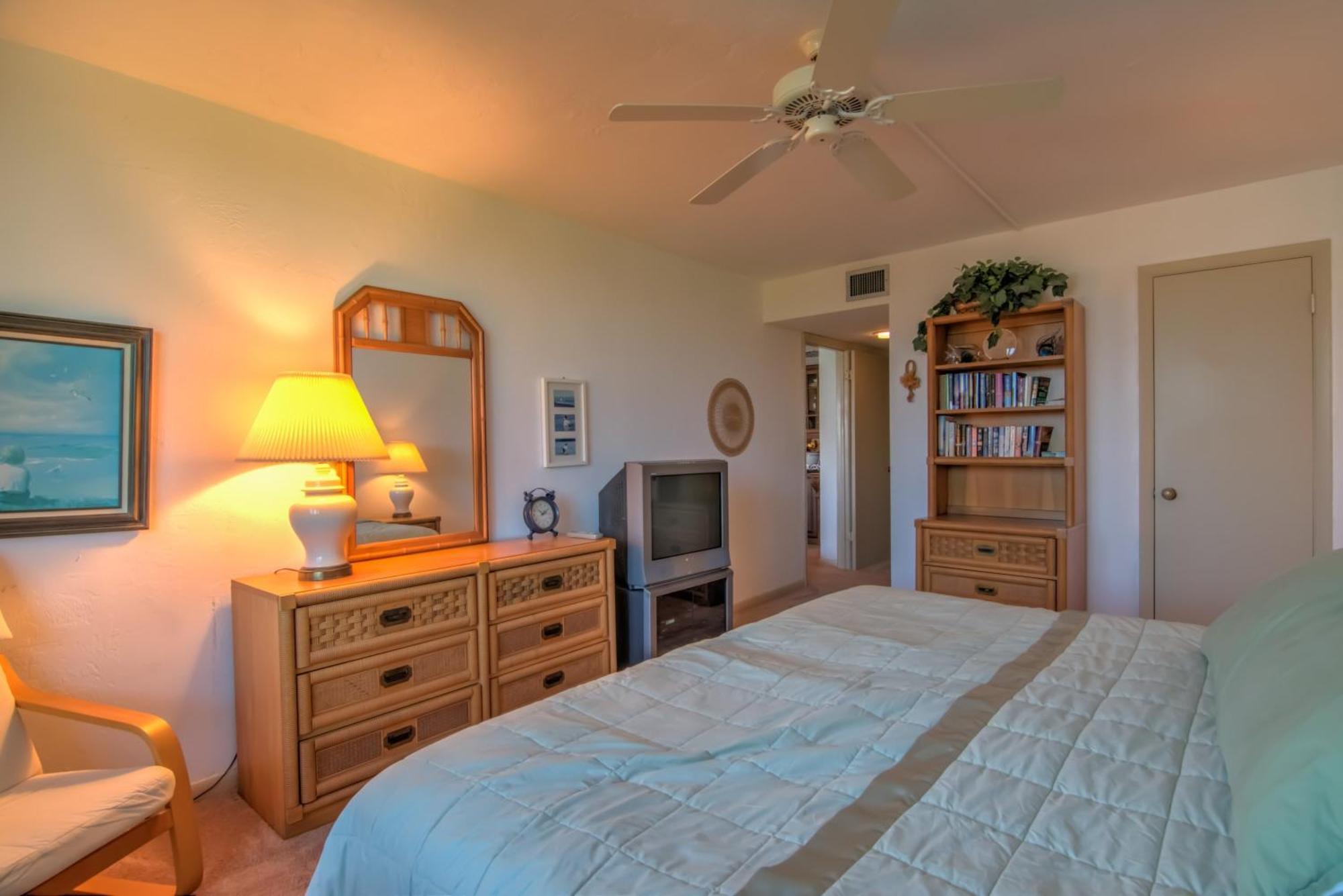 Walk To The And Enjoy Spectacular Views From 3 Bedroom