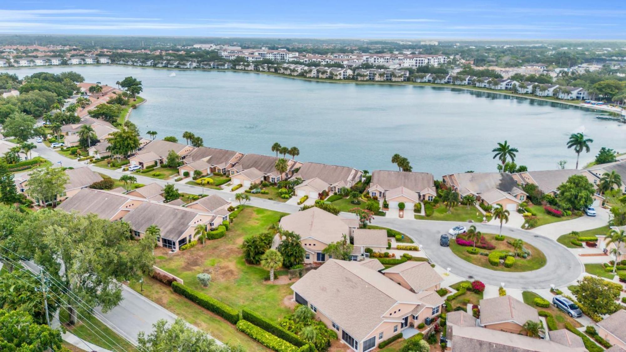 Villa View With A 1 Car Garage 2 Bedrooms In Lakeside Of Fl Naples
