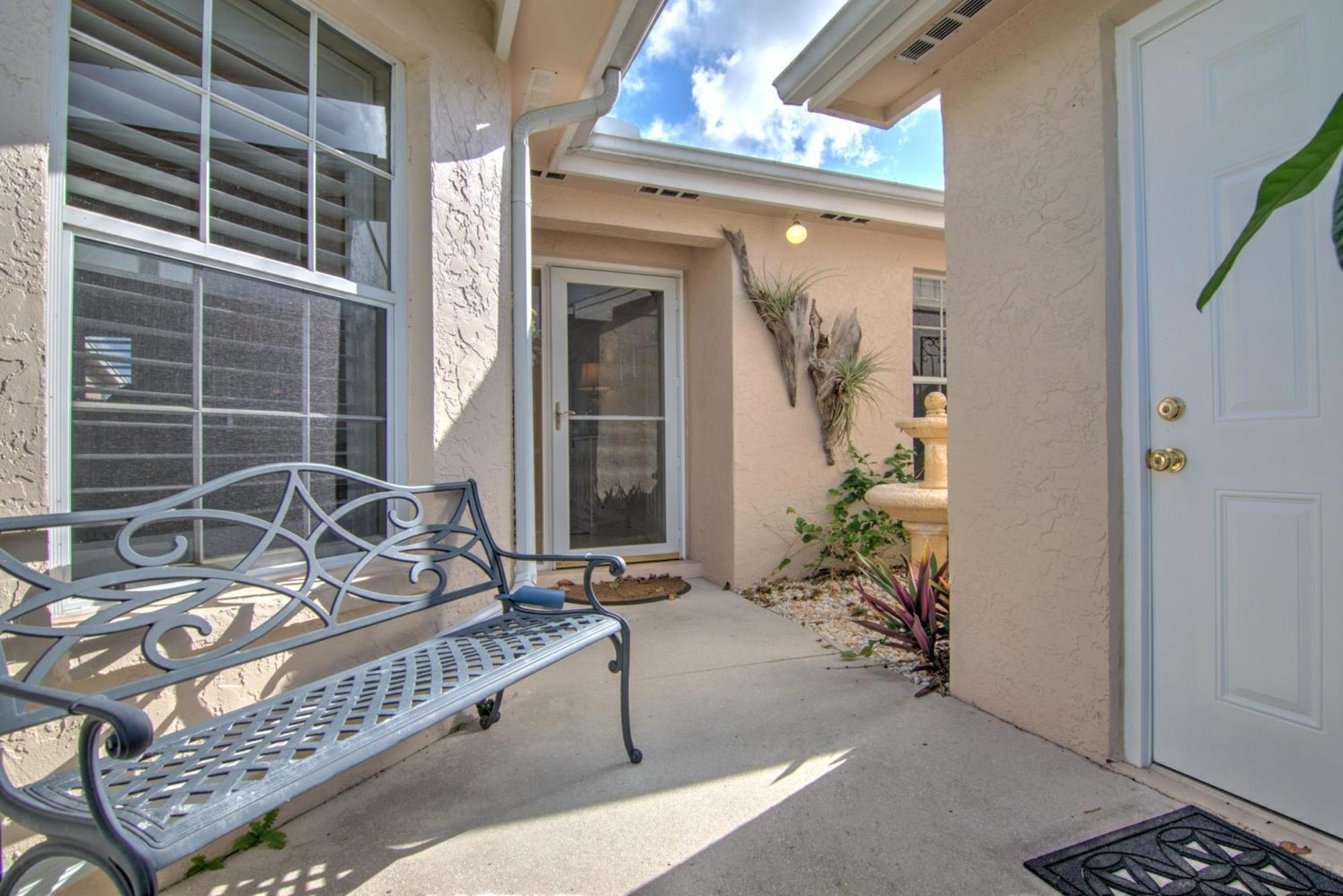 View With A 1 Car Garage 2 Bedrooms In Lakeside Of Fl Villa
