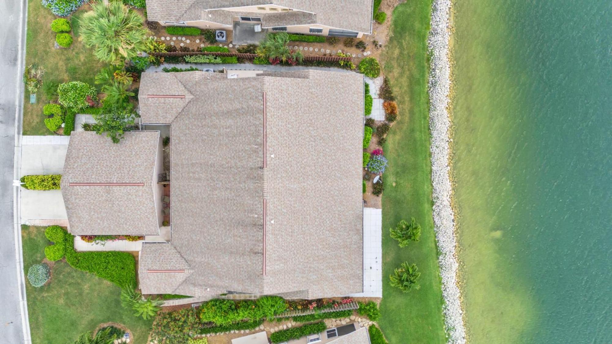 Villa View With A 1 Car Garage 2 Bedrooms In Lakeside Of Fl *