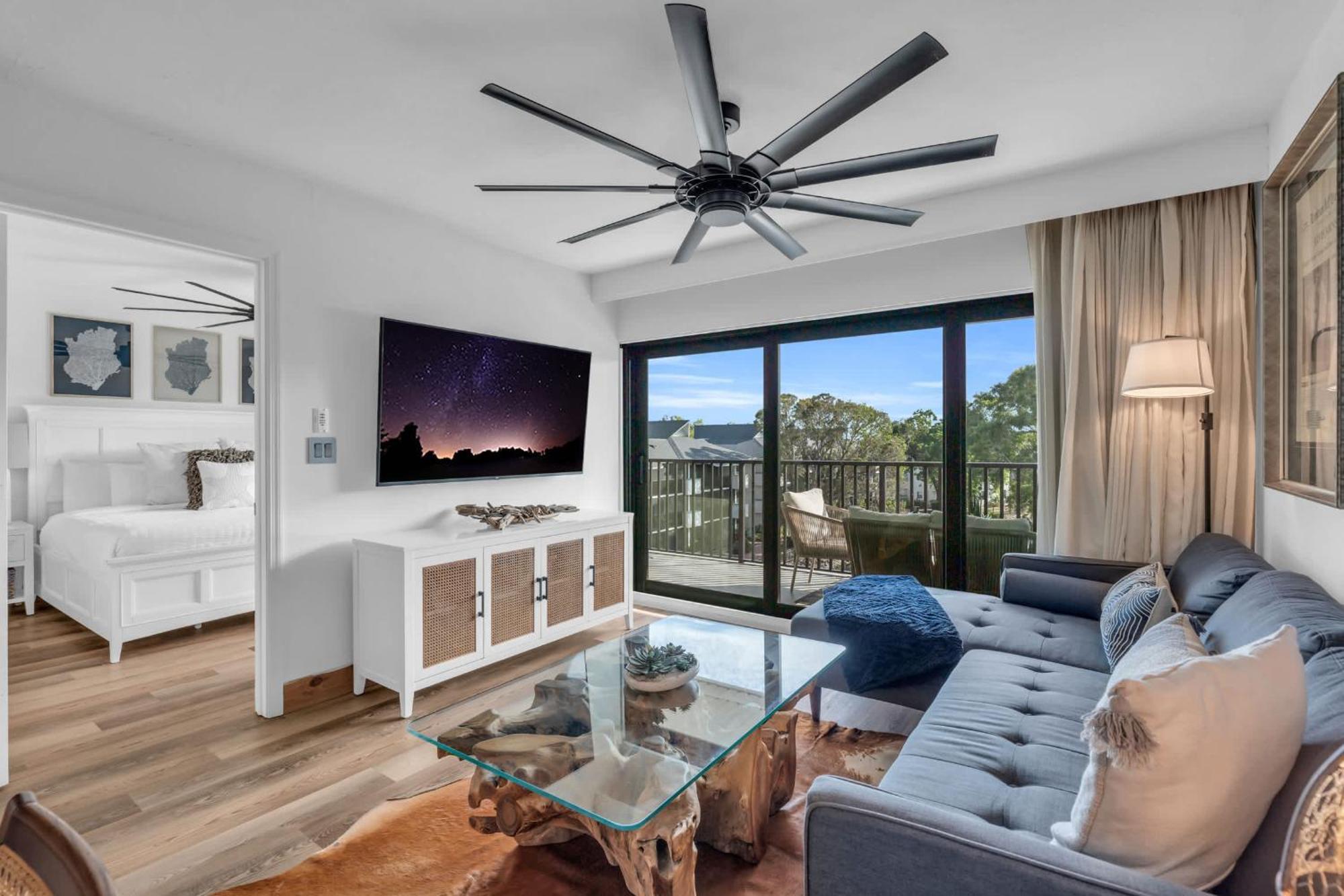Remodeled 2br Luxury With Views * Naples
