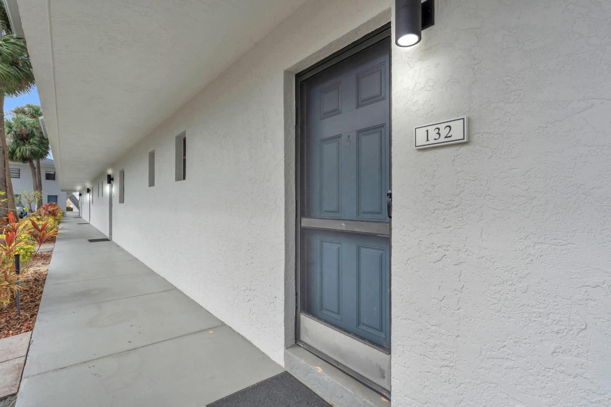 First Floor Deluxe #132 Holiday home Naples