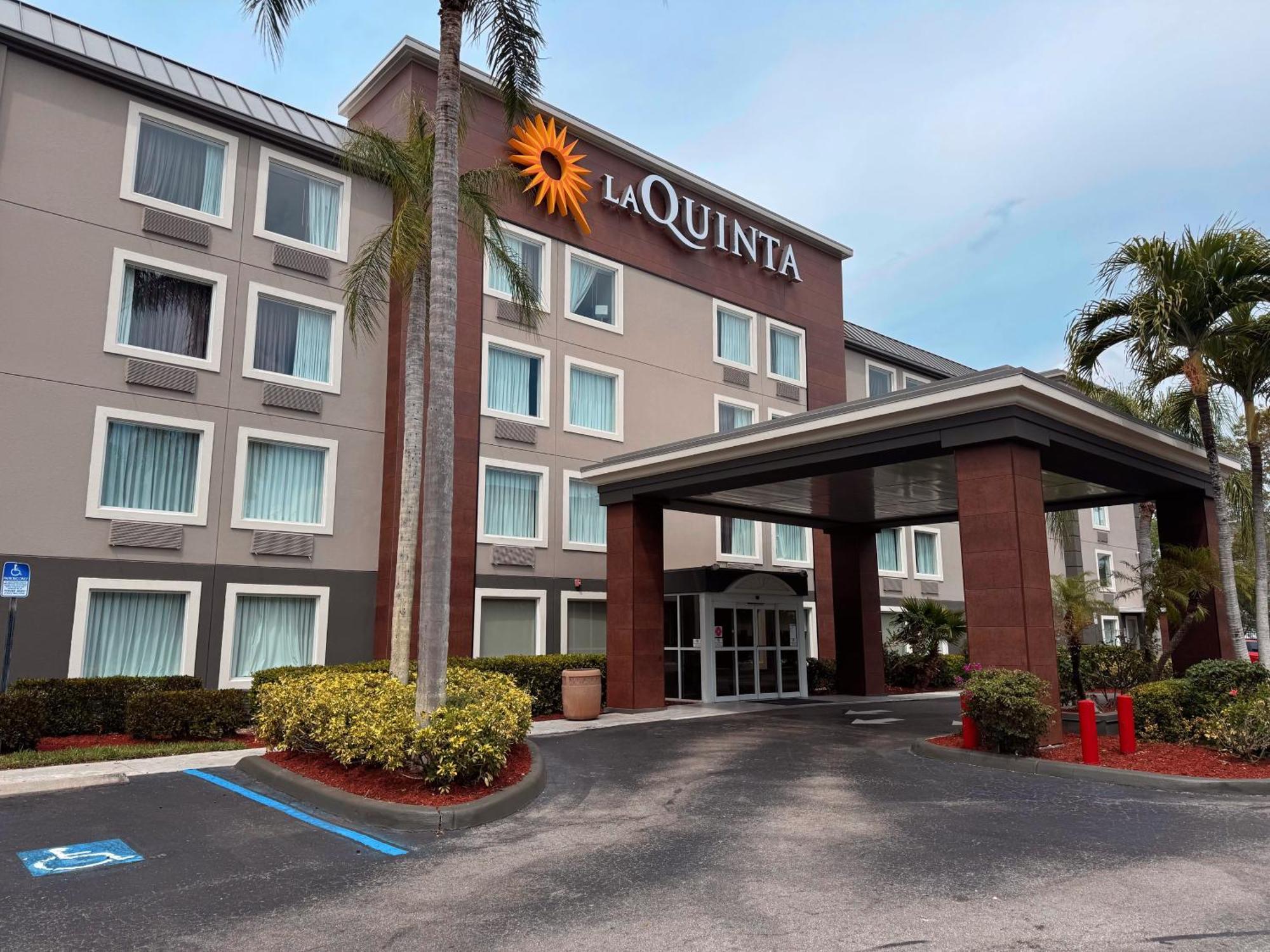 La Quinta By Wyndham Naples East Golden Gate