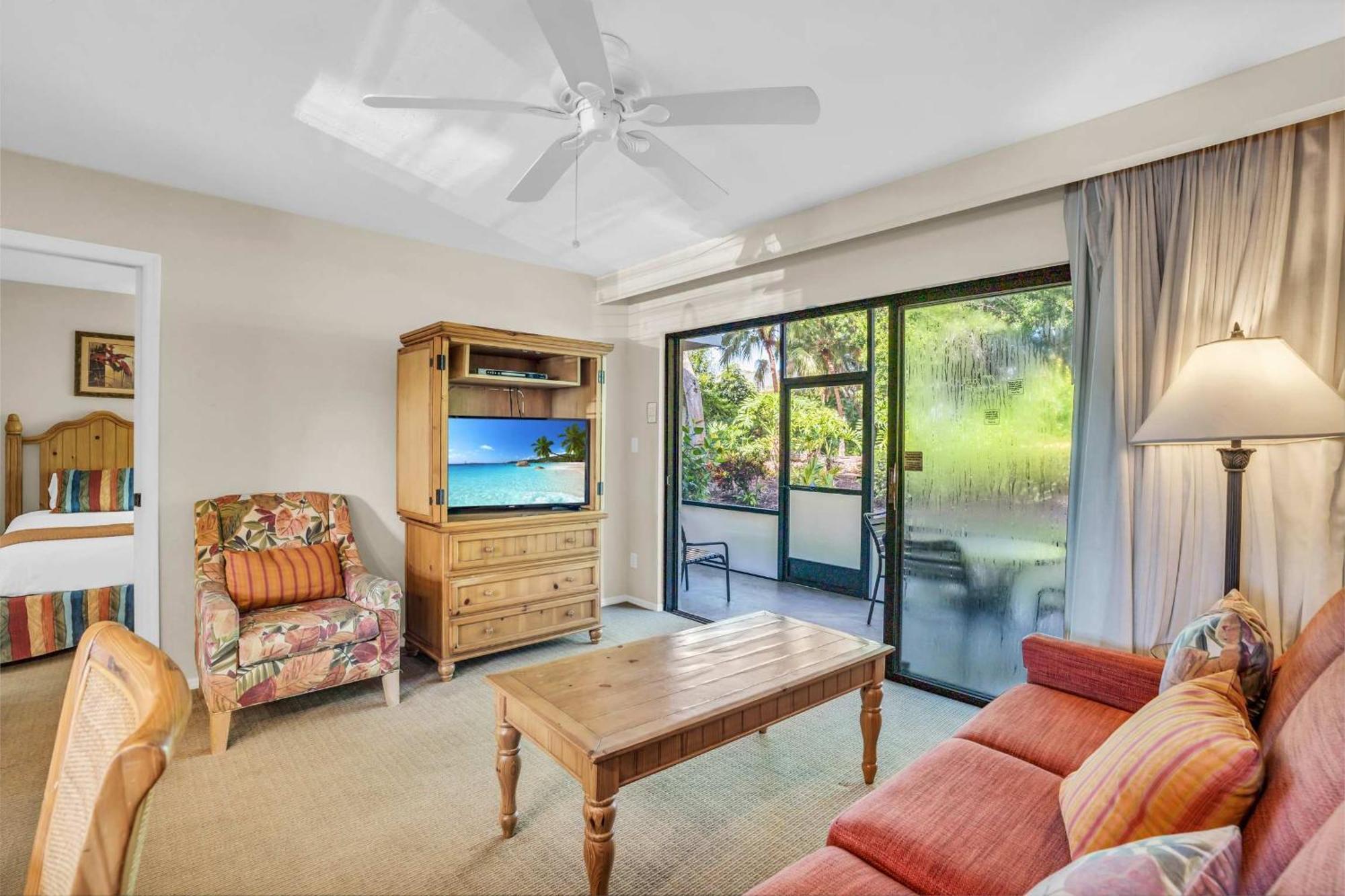 Walk From Lanai To Pool And Holiday home Naples
