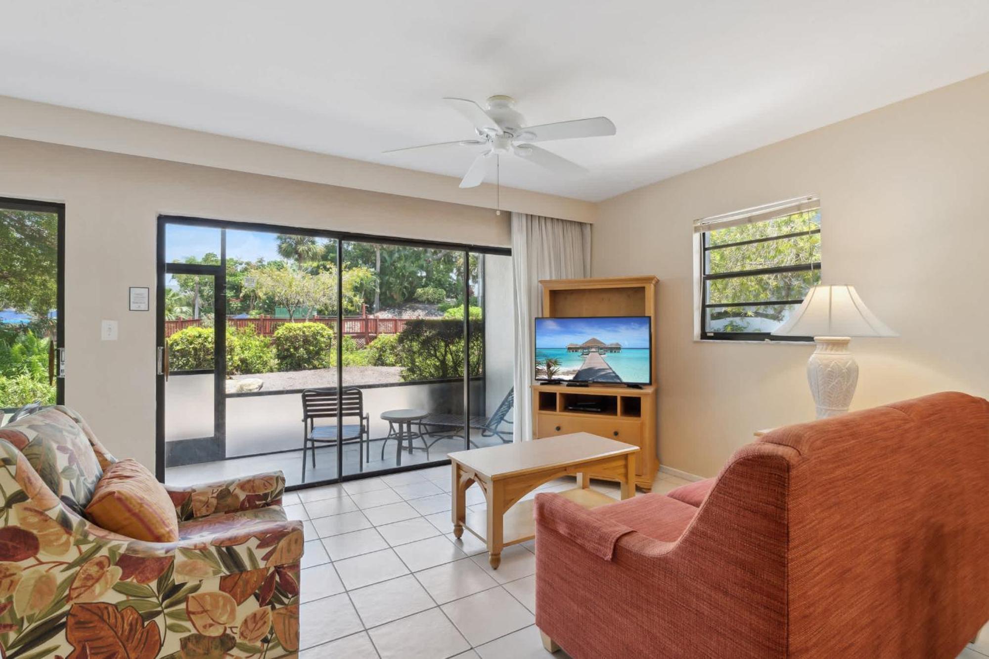 View And Corner Unit * Naples