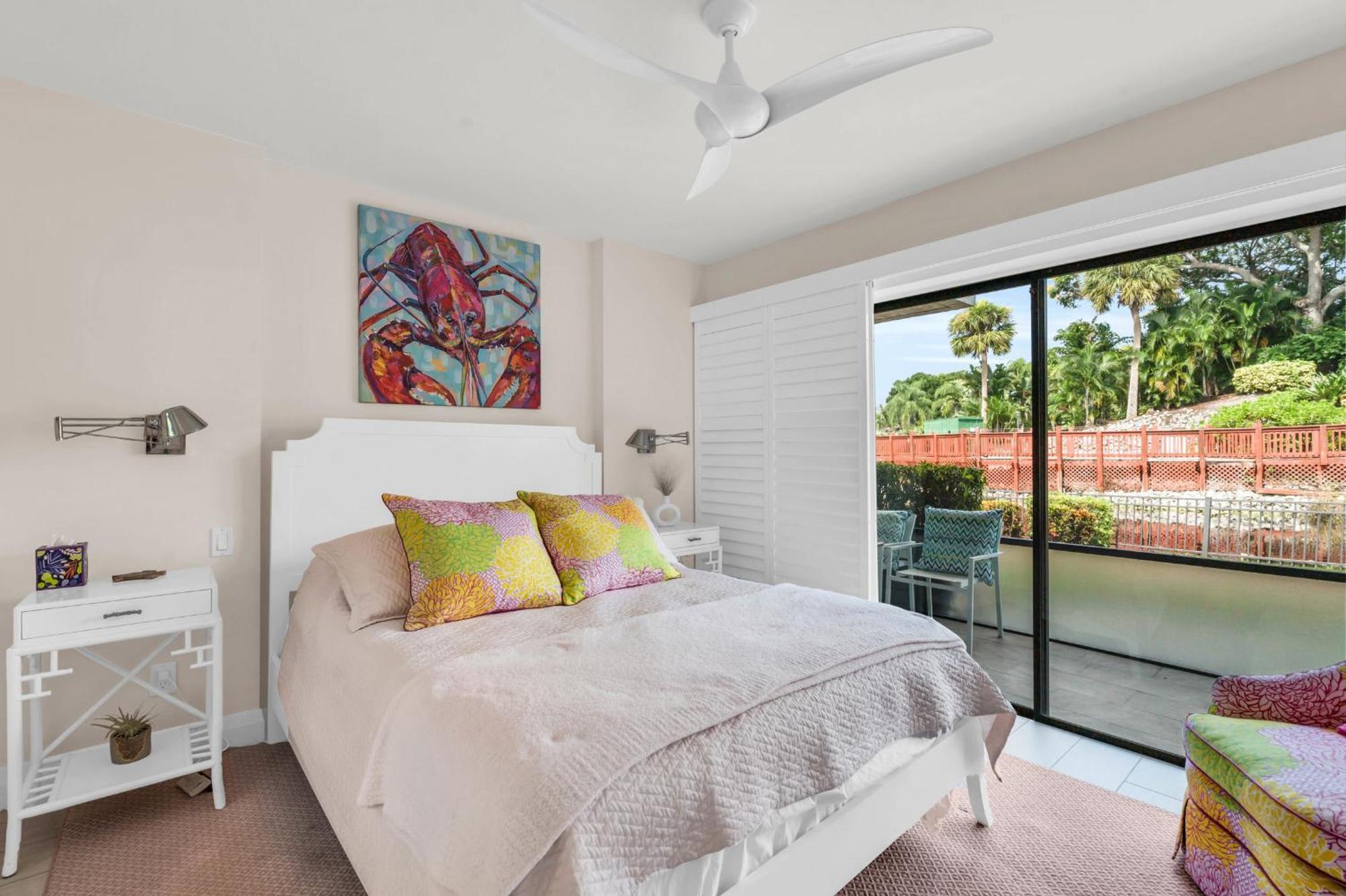 Completely Renovated First Floor Holiday home Naples