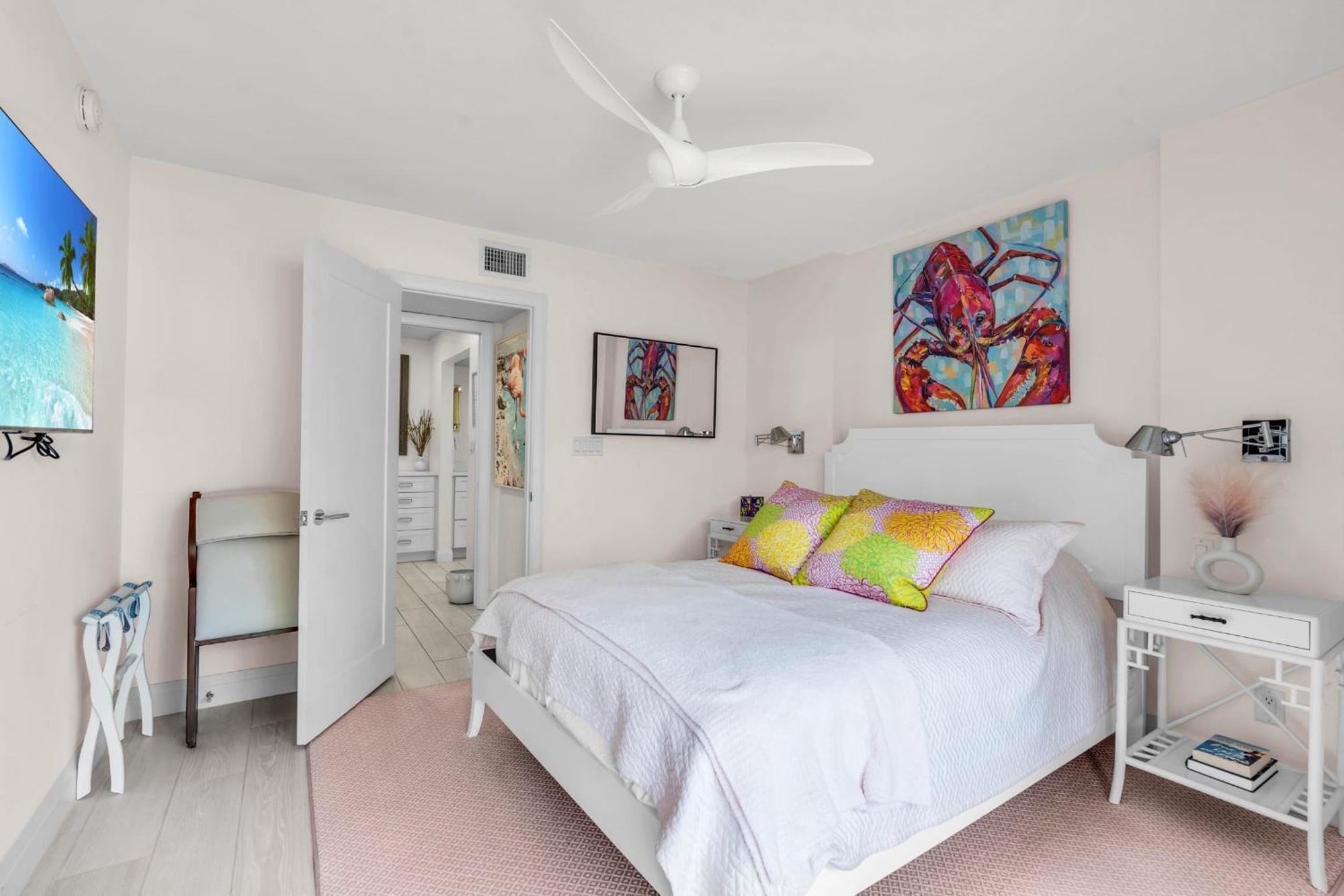 Completely Renovated First Floor Holiday home Naples
