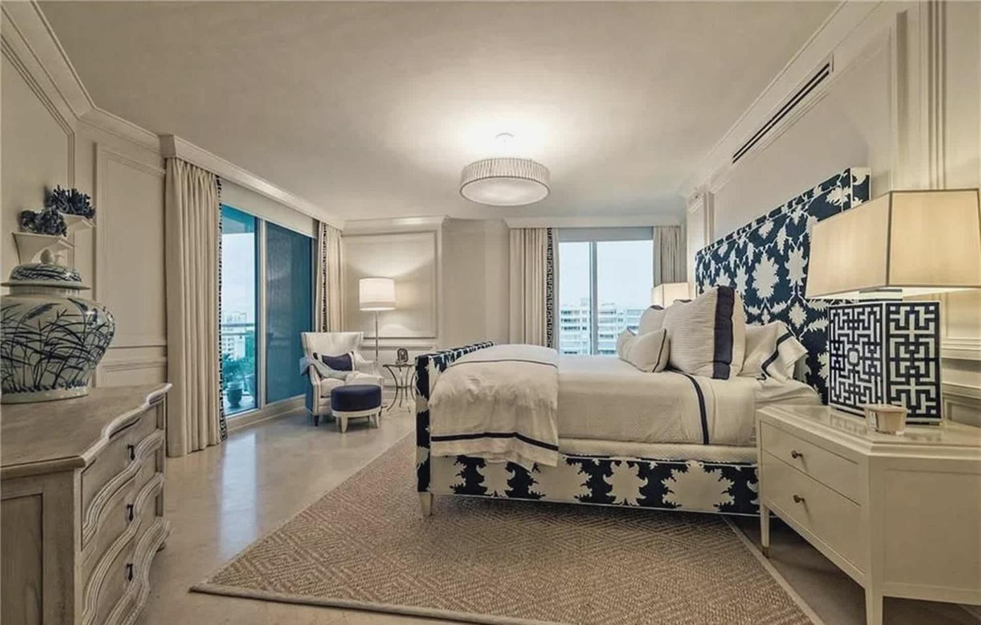 Apartment Lifestyle Stunning 3 Bedroom Beachfront *
