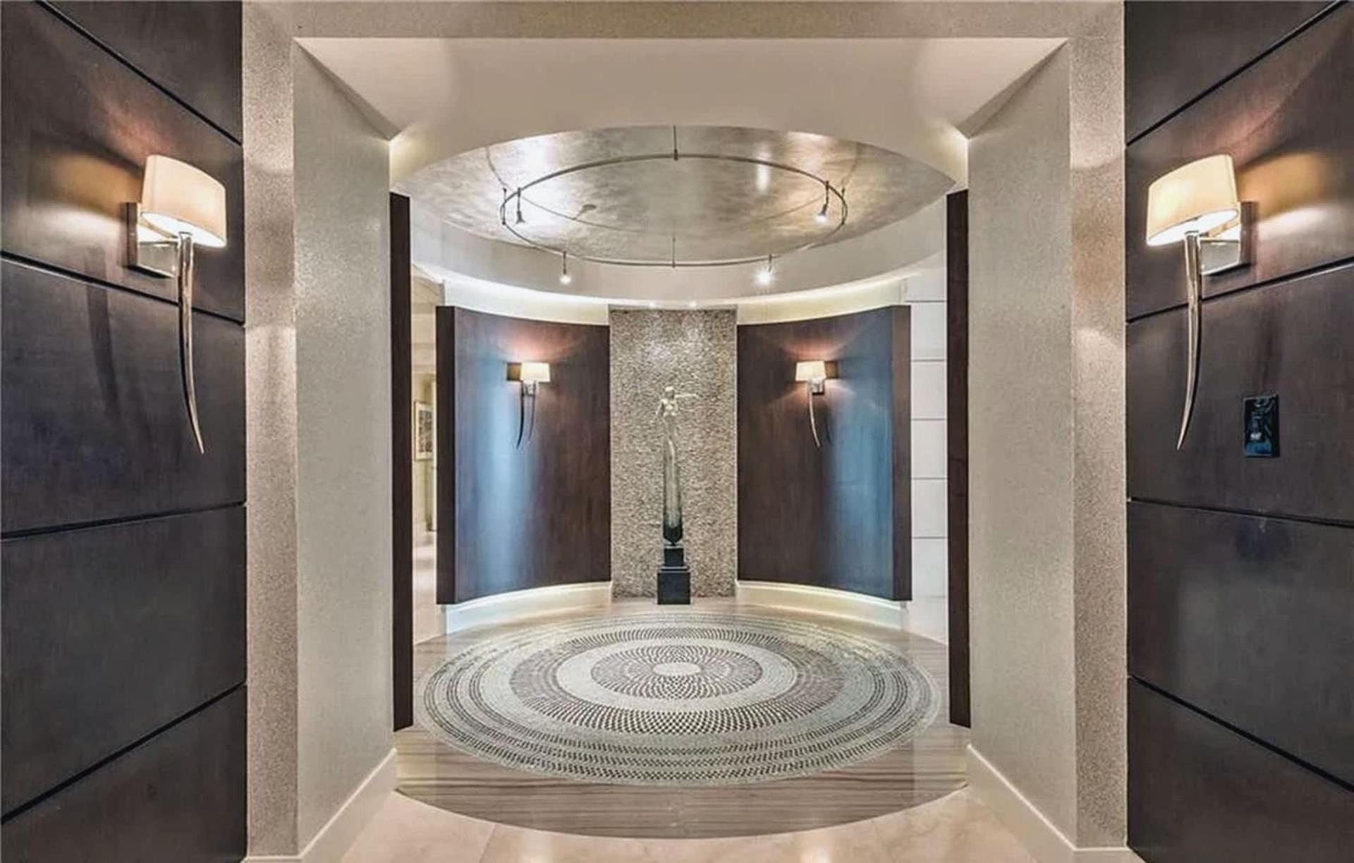 Apartment Lifestyle Stunning 3 Bedroom Beachfront *