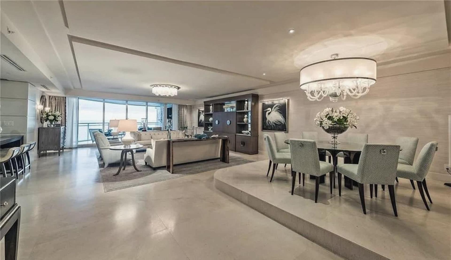 Apartment Lifestyle Stunning 3 Bedroom Beachfront