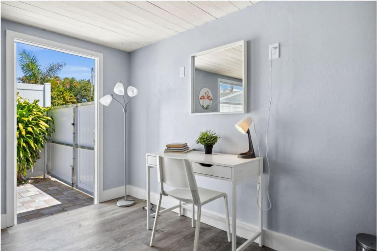 Holiday home Charming 2bd Waterfront In Naples