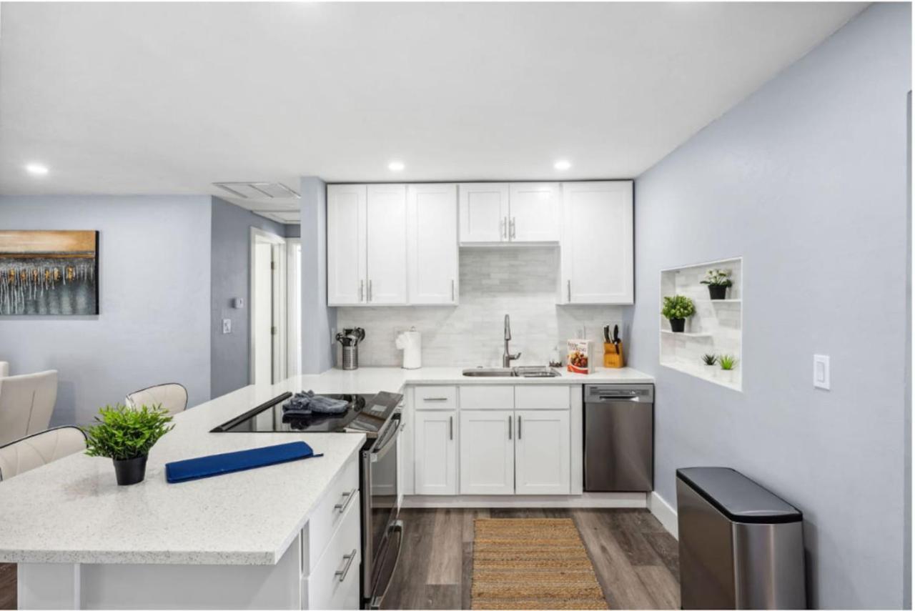 Charming 2bd Waterfront In *