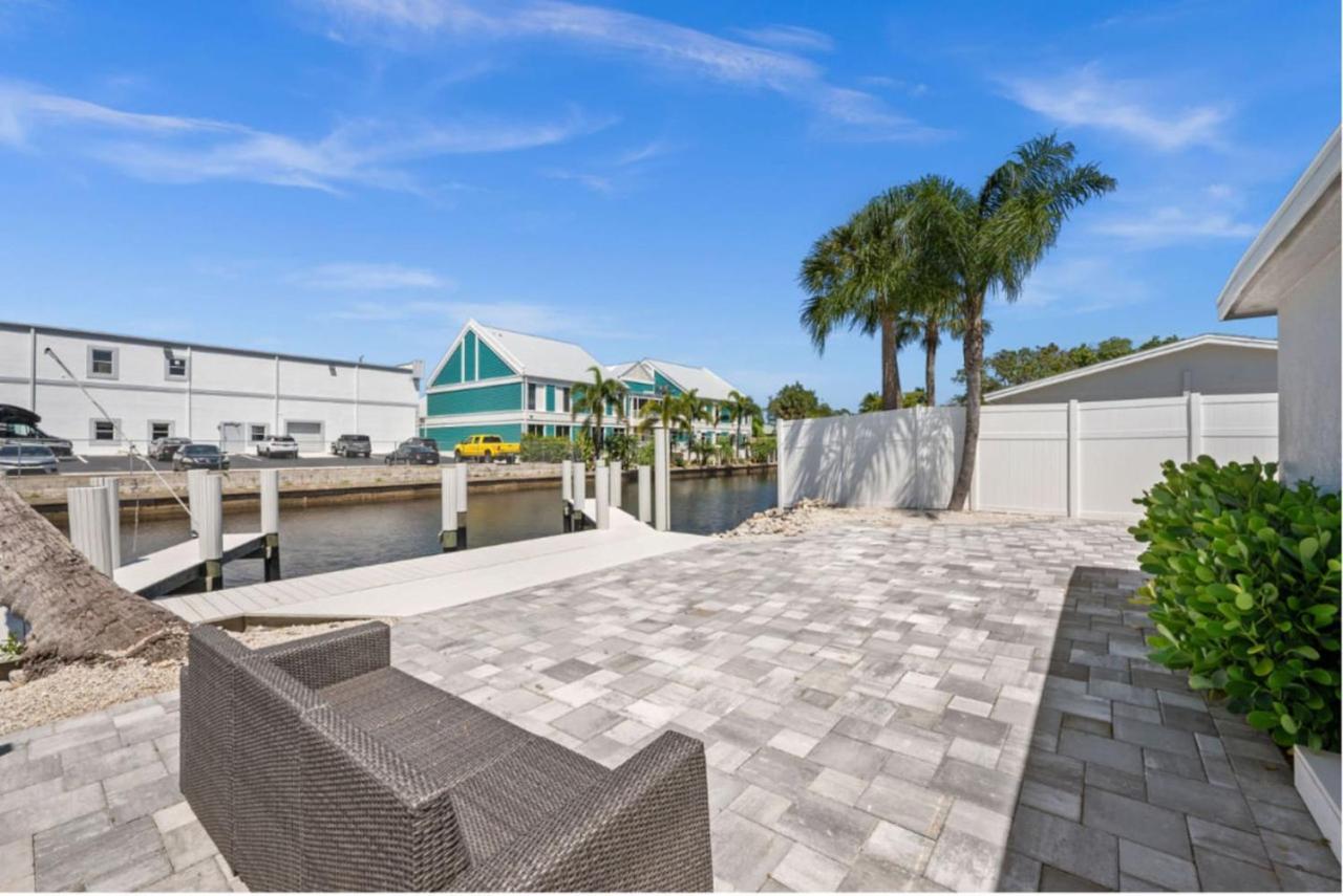 Charming 2bd Waterfront In Holiday home Naples