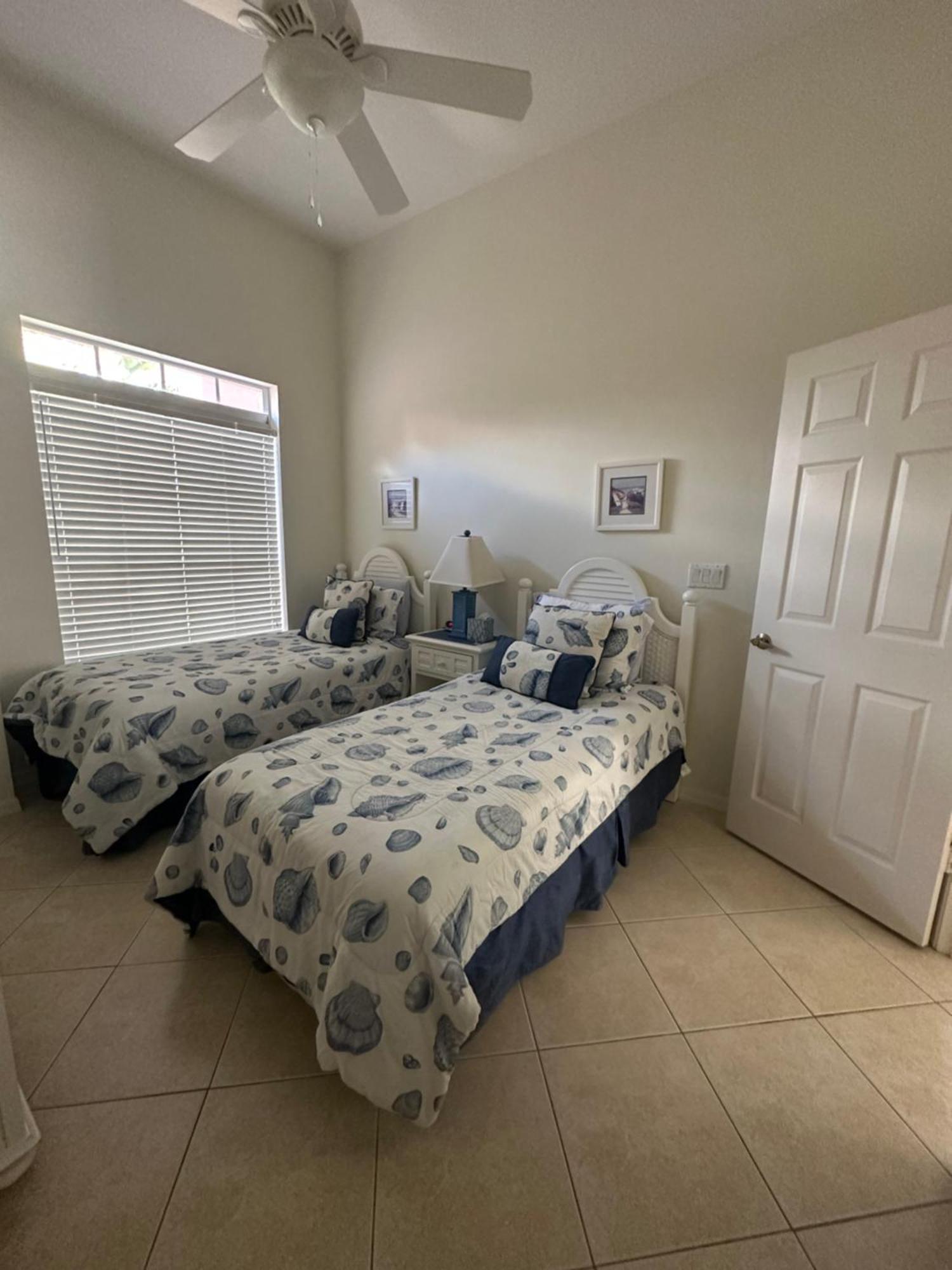 Vera Villa Naples