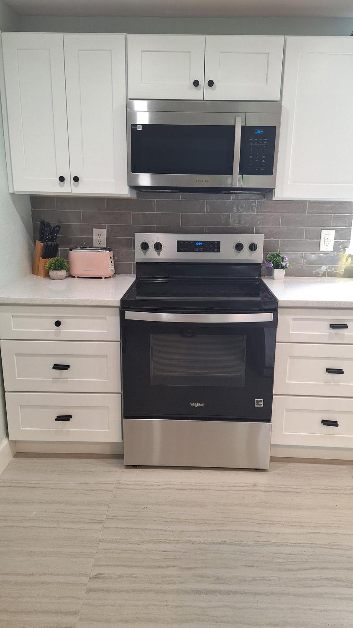 Coastal Home,walk,bike To Beach,large Fenced Yard, Large Driveway Apartment Naples