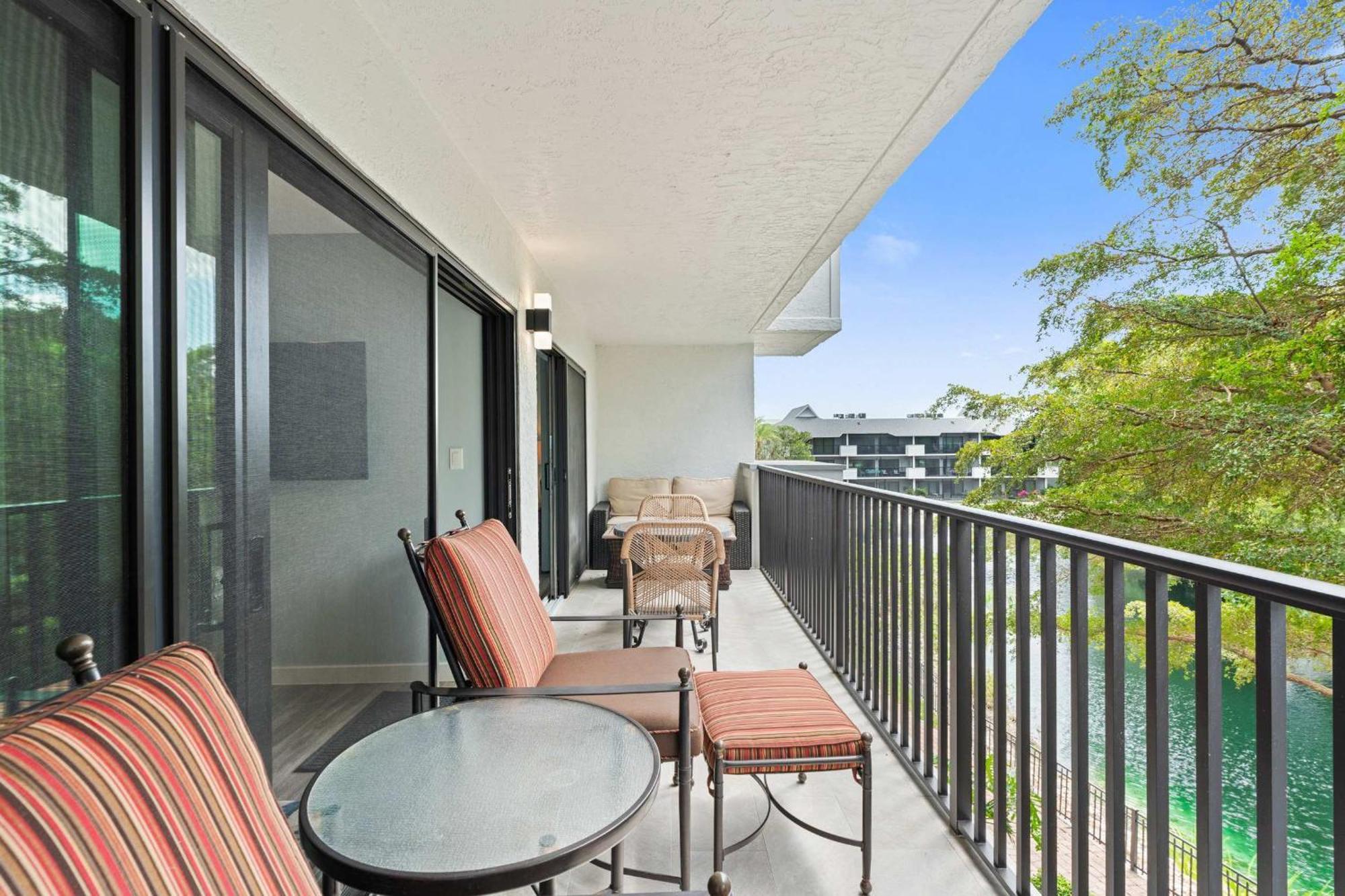 Holiday home Luxury With Private Lanai Views And Close To The Pool