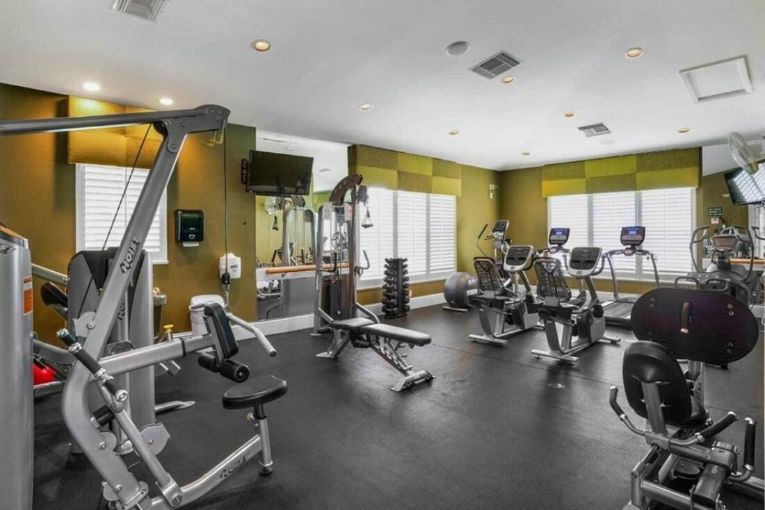 Apartment Golf Views With Pool And Amenities *