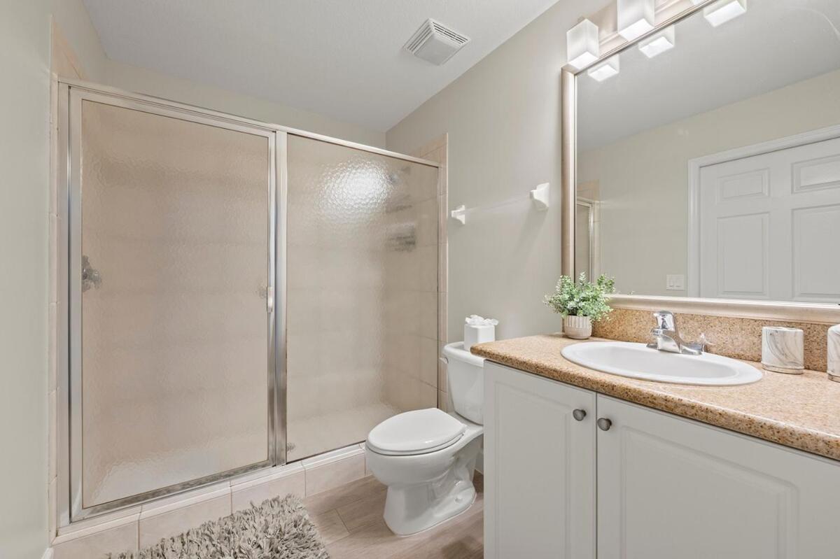 Golf Views With Pool And Amenities Apartment *
