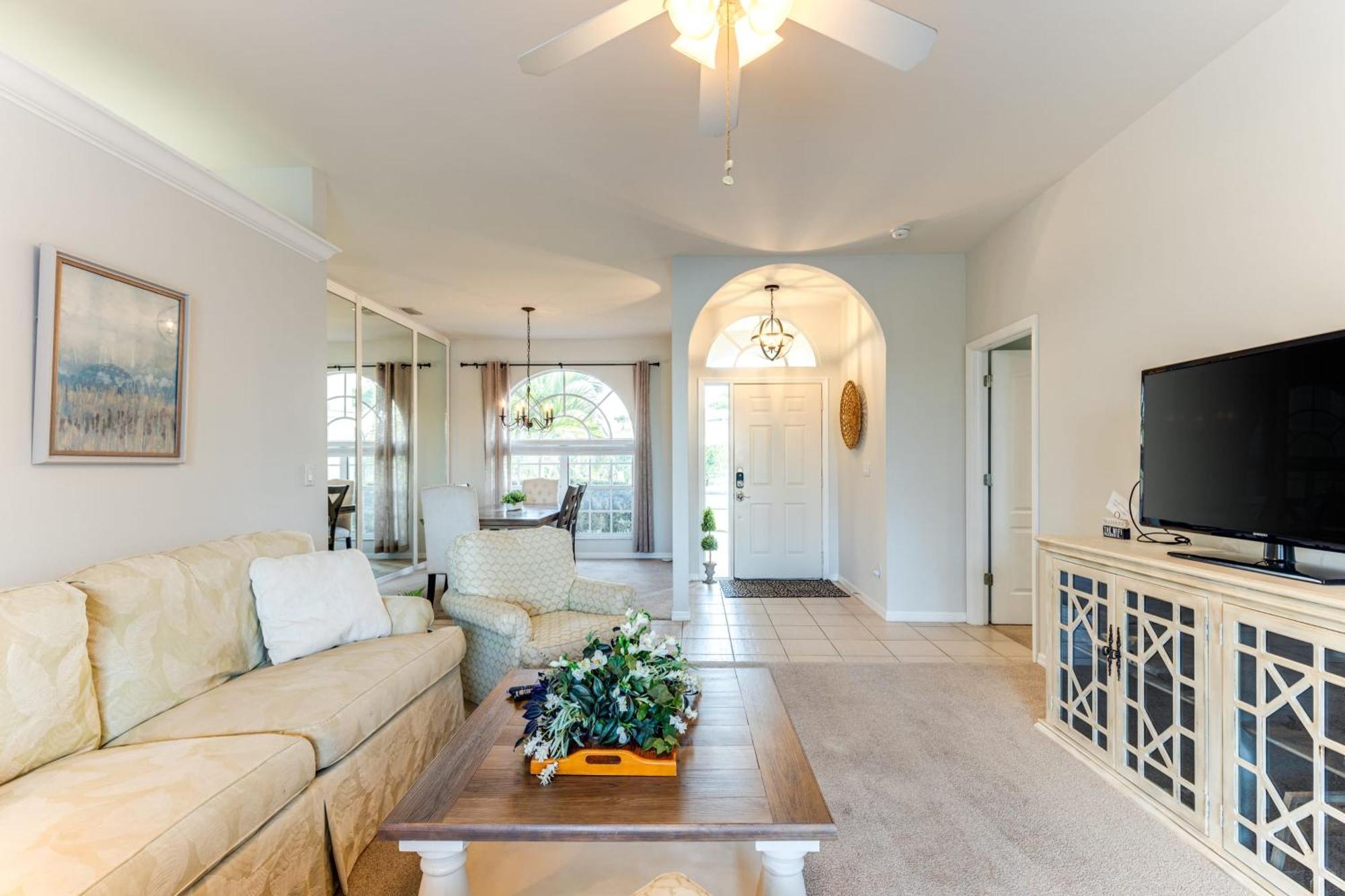 Holiday home Private Pool Pond Views Bonus Lounge In Gated Community Drive To Dining Naples