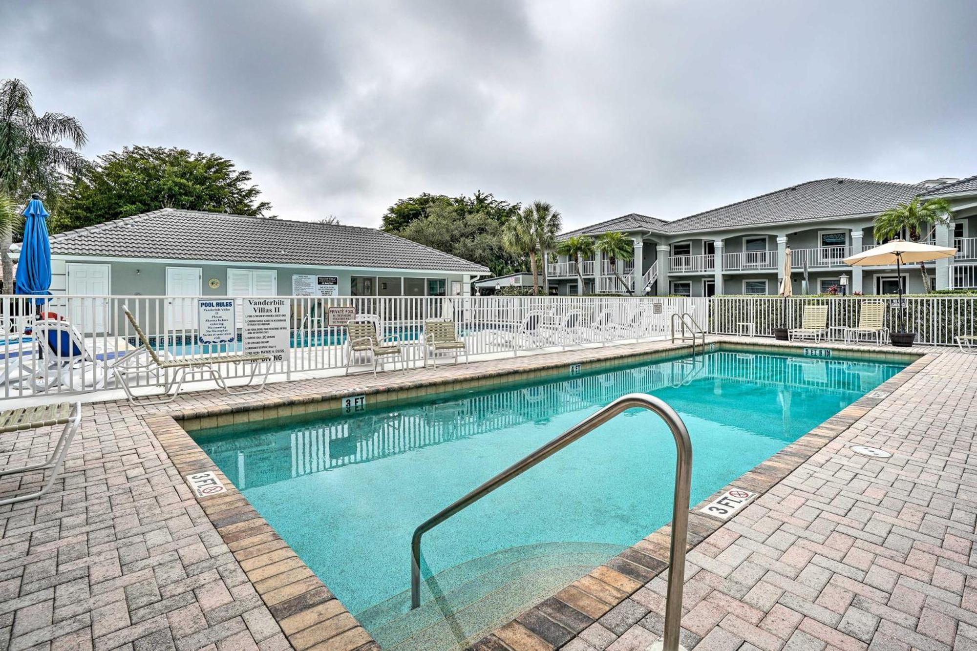 Apartment Less Than 1 Mi To Sleek Naples