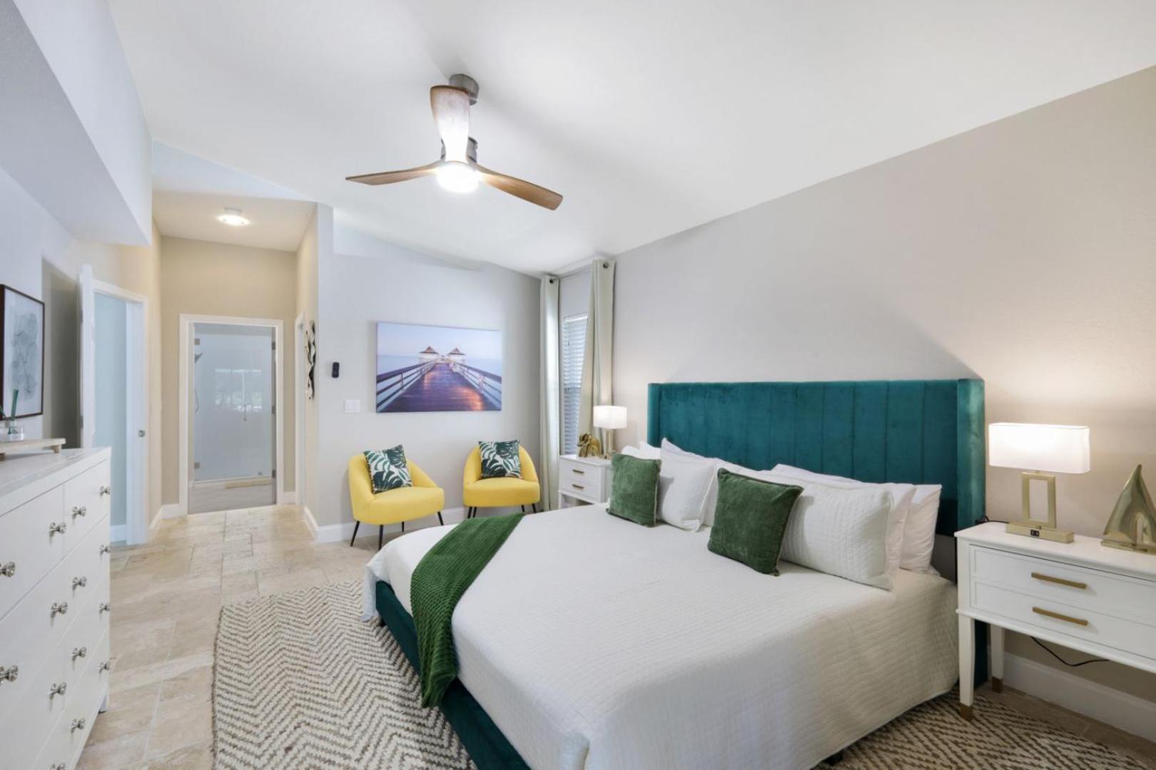 Tropical Paradise By The Sea - Pool & Game Naples