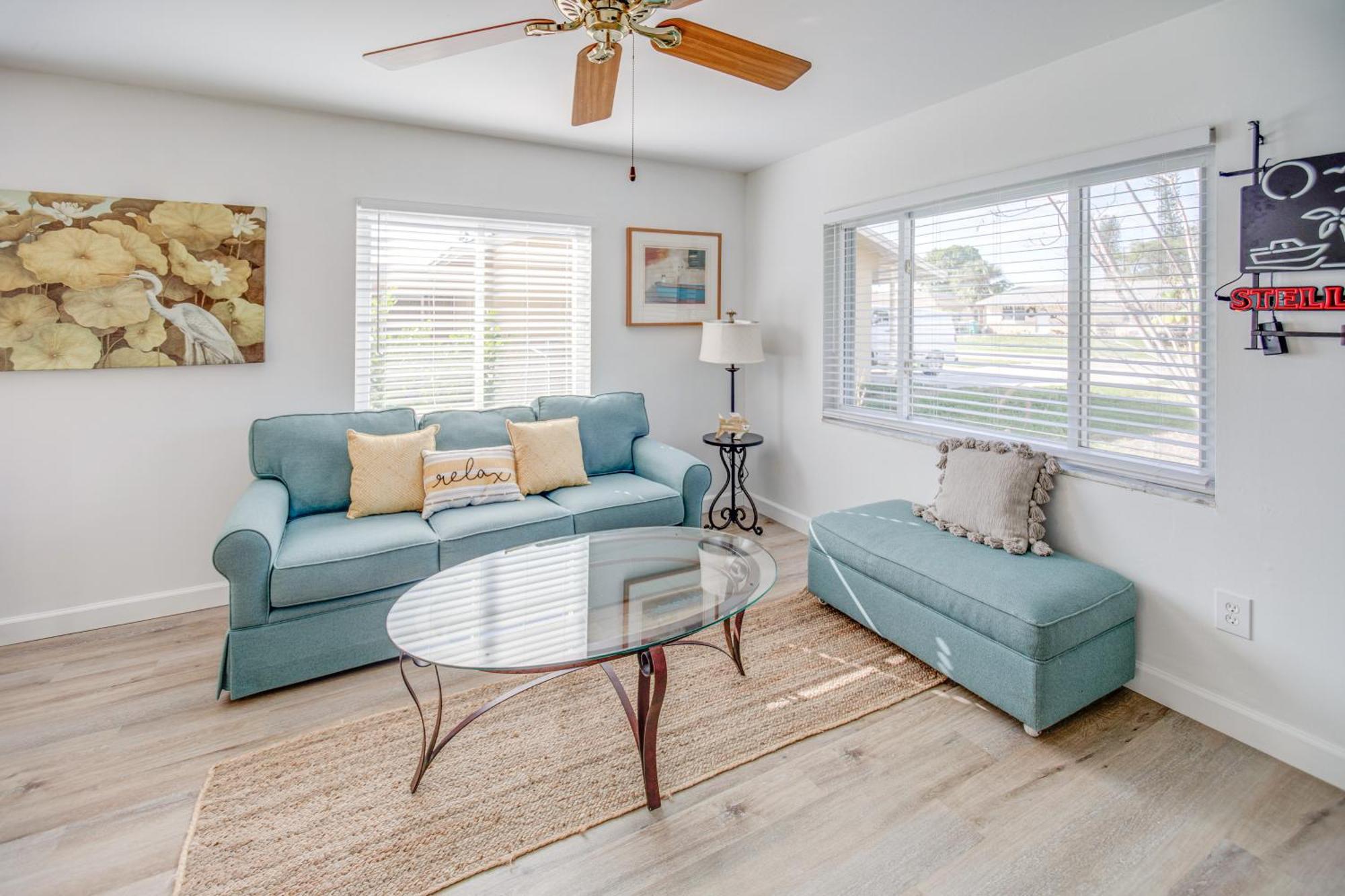 Cozy And Bright Abode With Community Amenities! Apartment