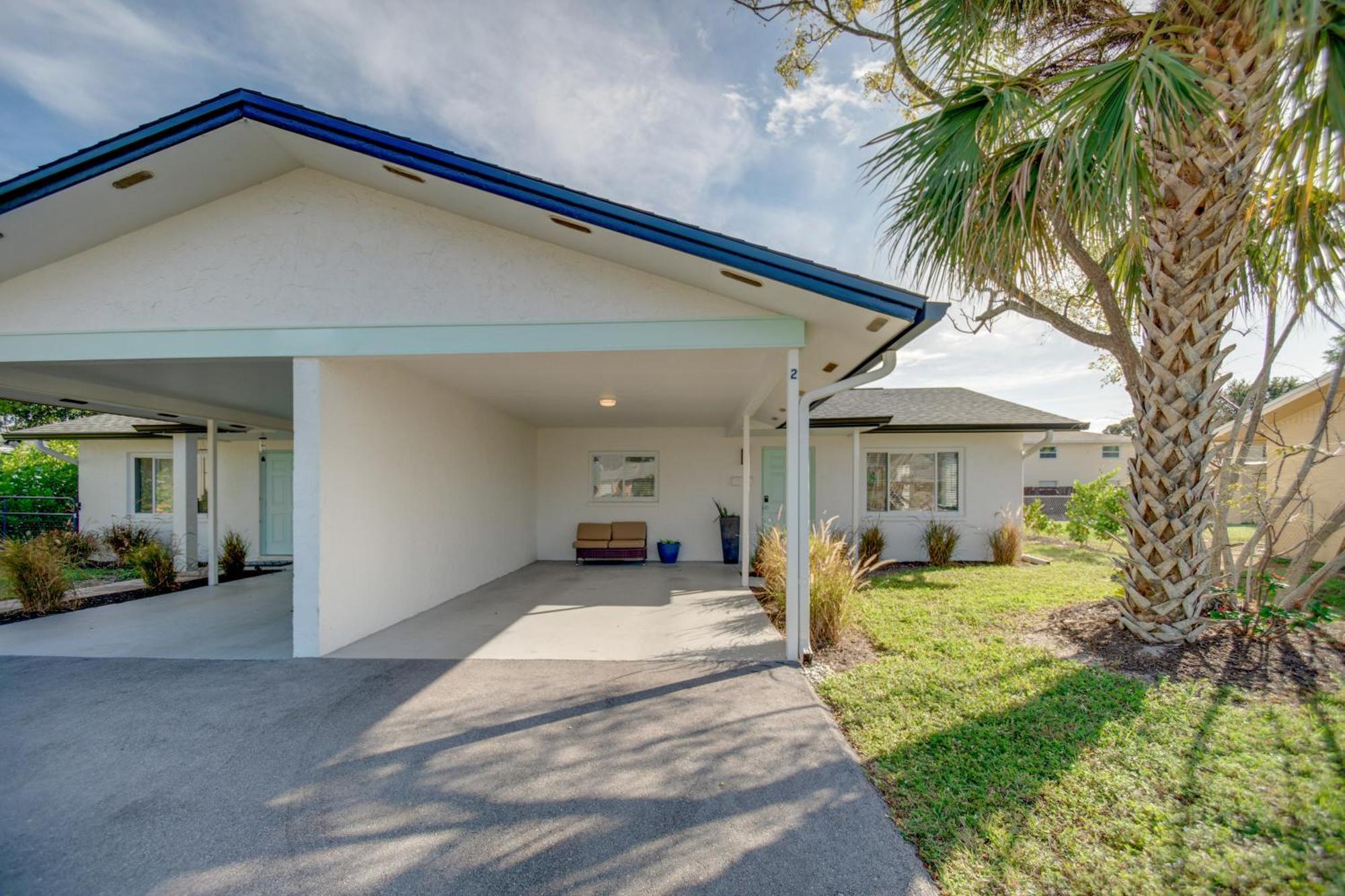 Cozy And Bright Abode With Community Amenities! * Naples