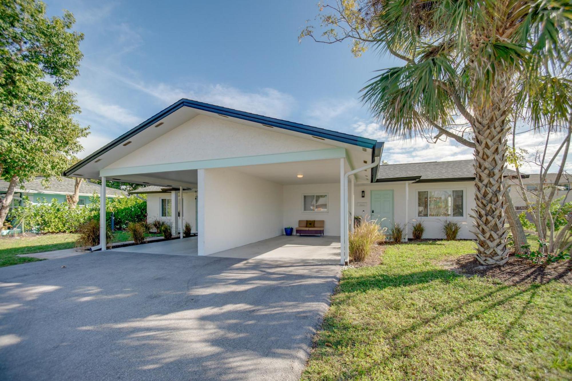 Apartment Cozy And Bright Abode With Community Amenities! *