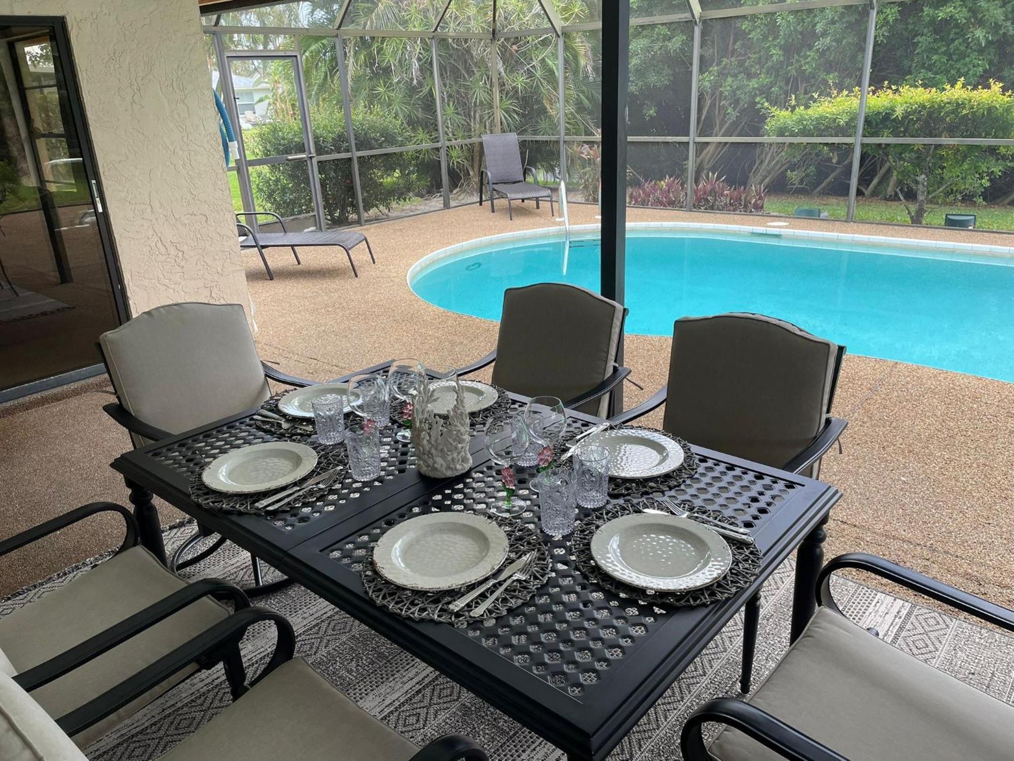 Holiday home Pool With A New Sparkling Pool, Close To Beach, Lovely View *