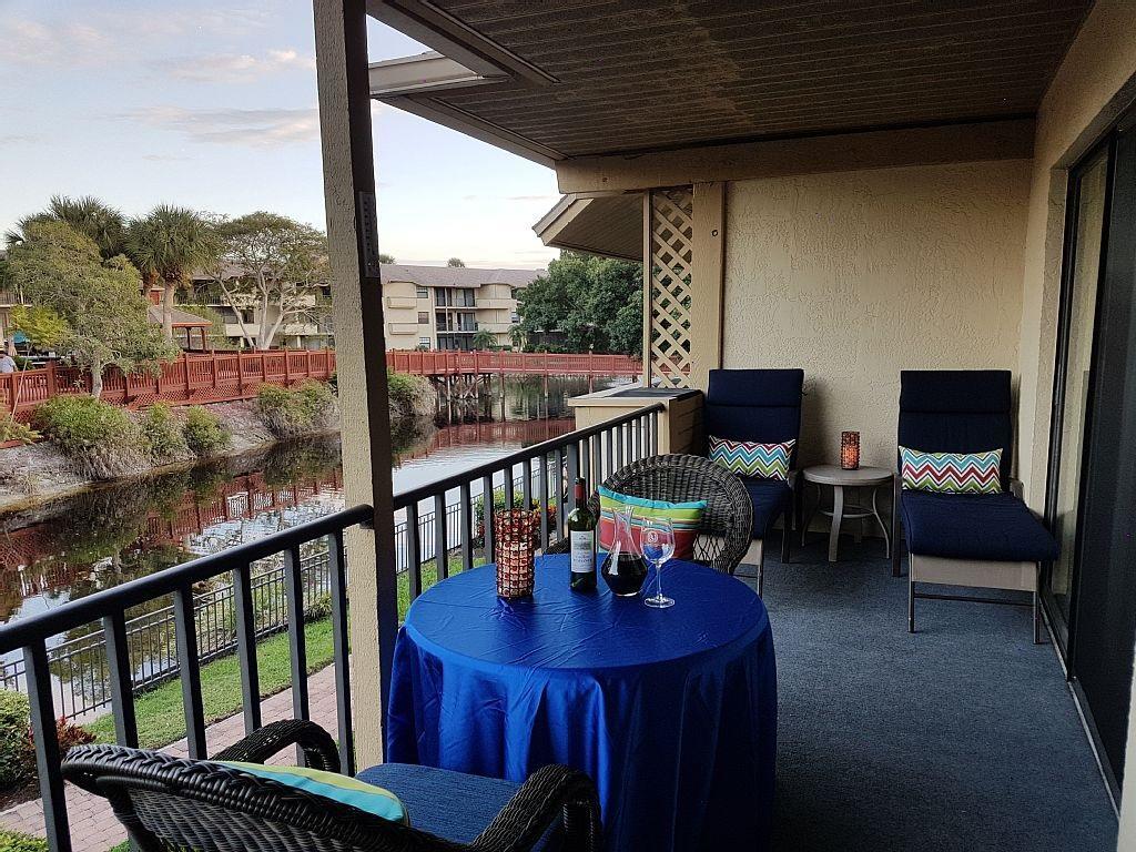 Parkshore Apartment *