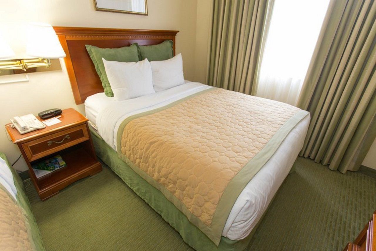 Hawthorn Extended By Wyndham Naples Hotel