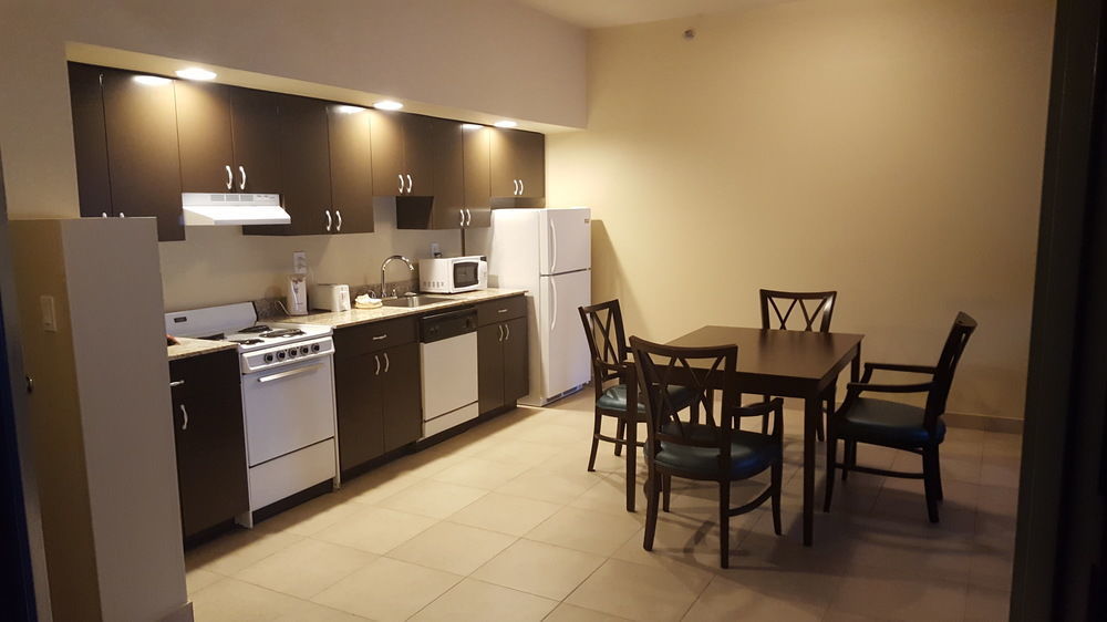 Western Naples Plaza 3* Vineyards