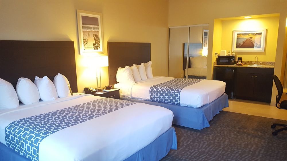 Western Naples Plaza Hotel