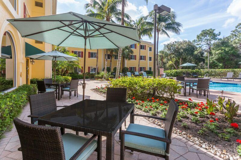 Hawthorn Extended By Wyndham Naples Hotel 3*