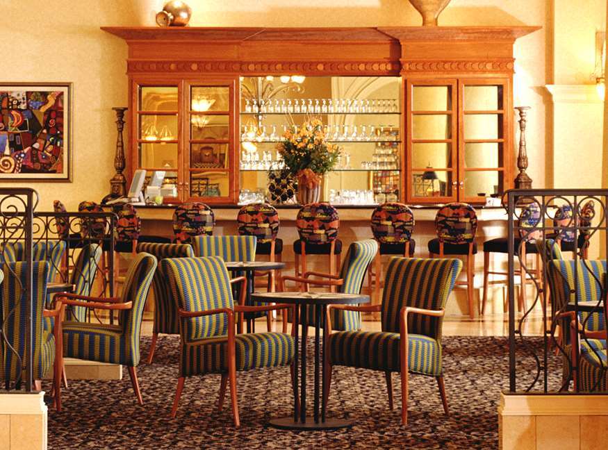 Hilton Hotel 4*