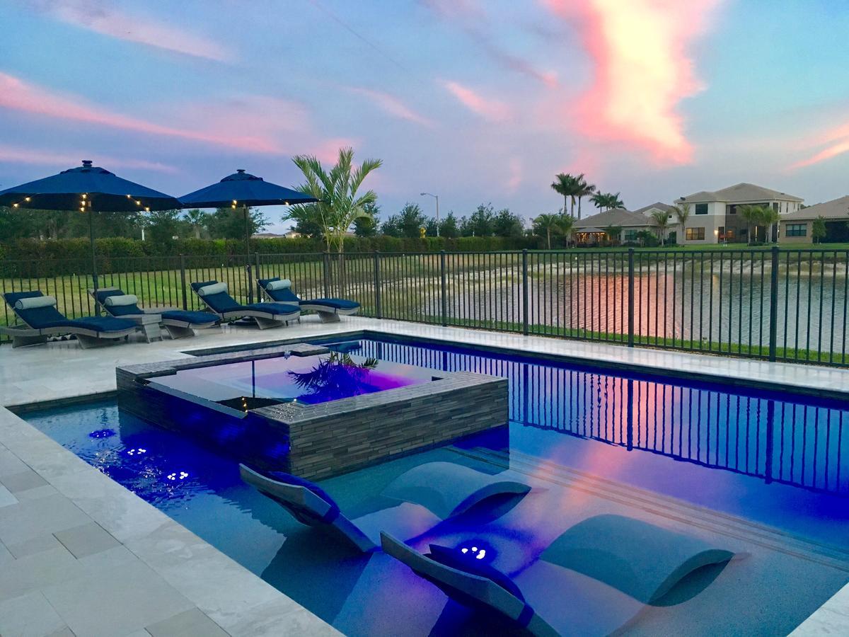 Luxury With Pool & * Naples