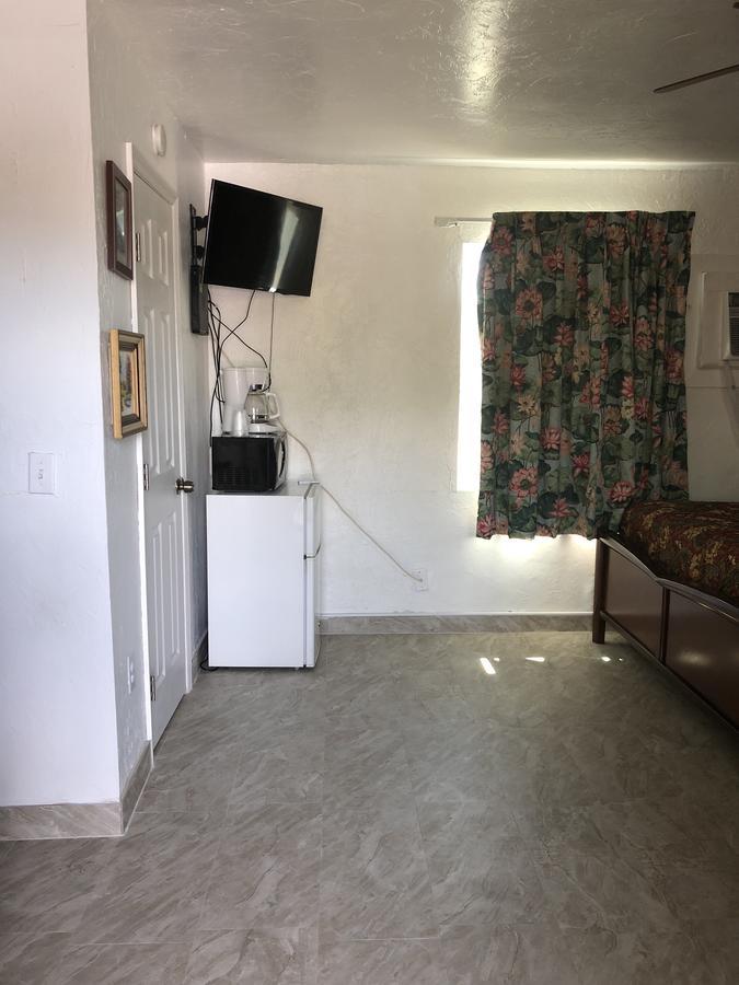 Glades - Motel 2*