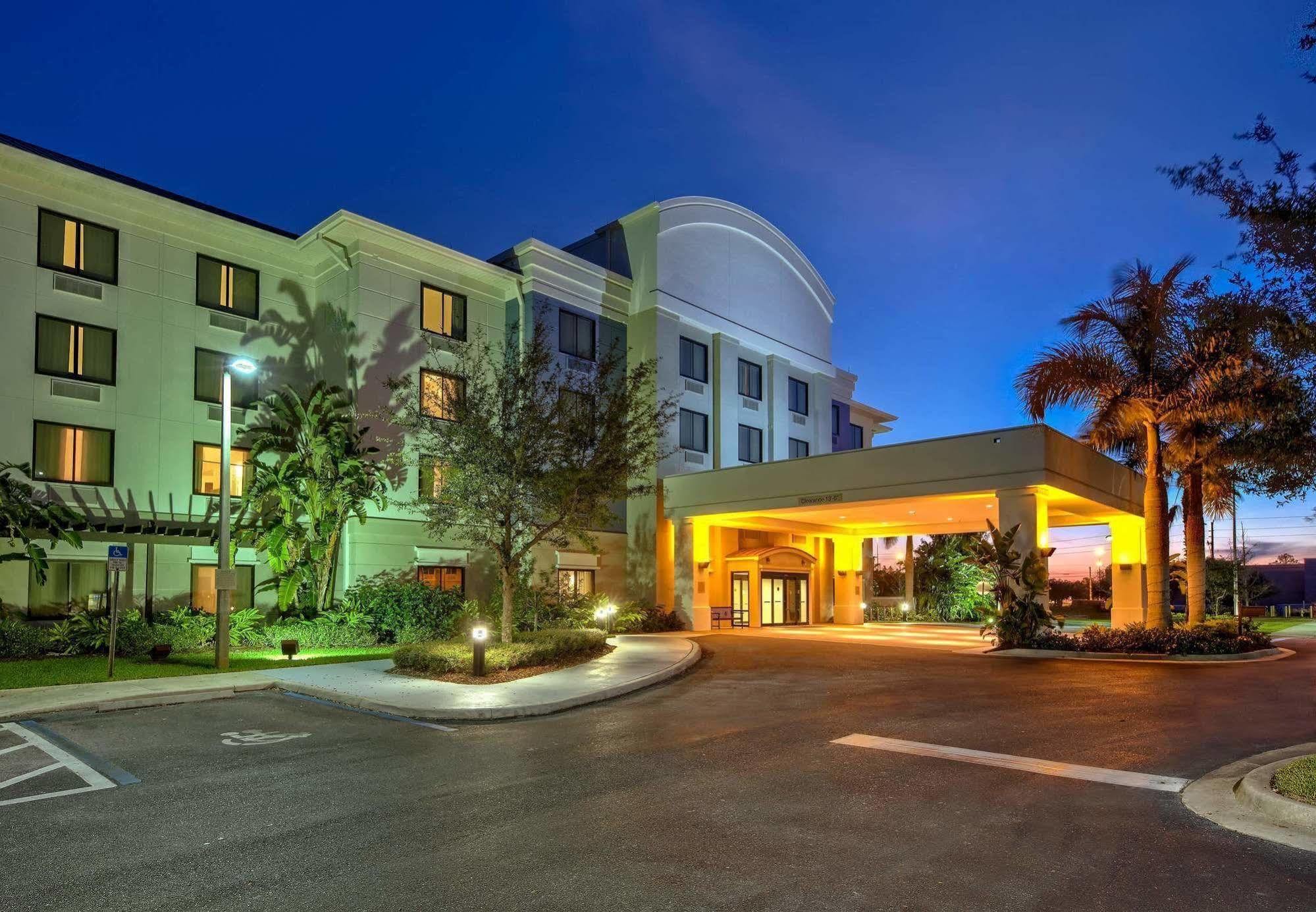Hotel Springhill By Marriott