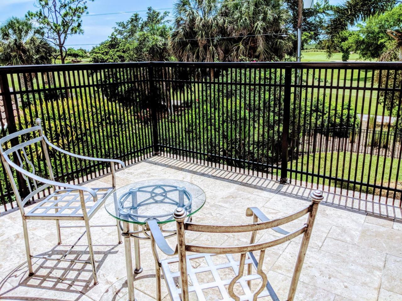 Palm River Estate - Five Bedroom * Naples