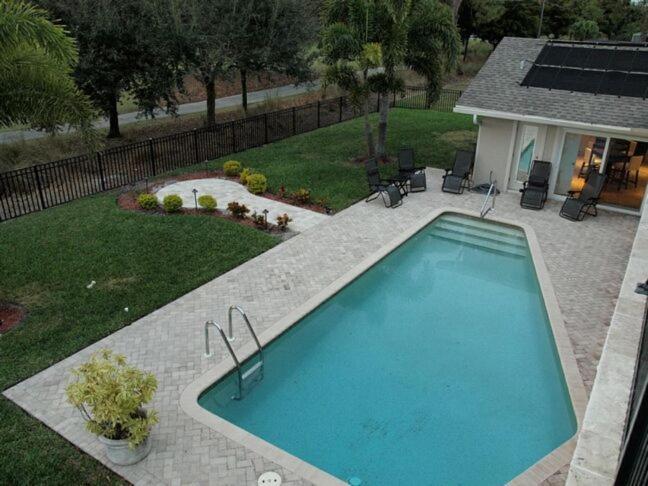 Palm River Estate - Five Bedroom Naples