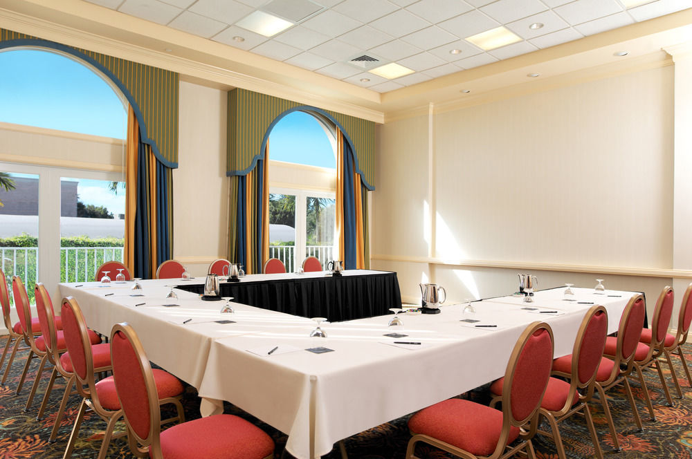 Hilton Hotel Naples