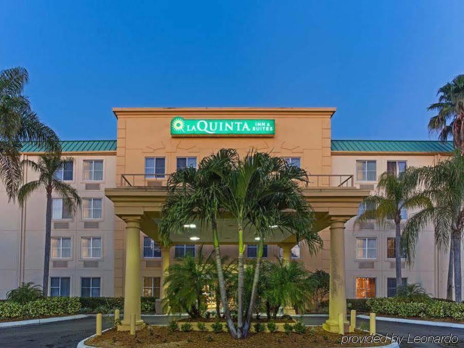 La Quinta By Wyndham Naples East Hotel