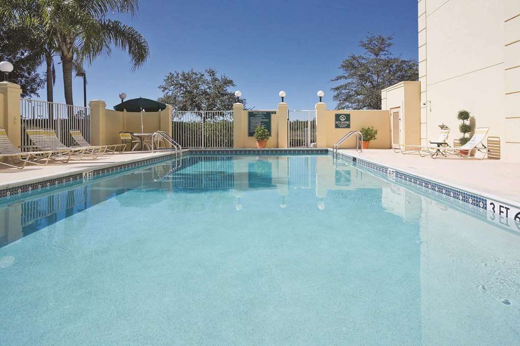 La Quinta By Wyndham Naples East 3*