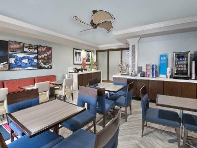 Hampton Naples - I-75 Hotel