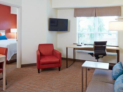 Hotel By Marriott Naples
