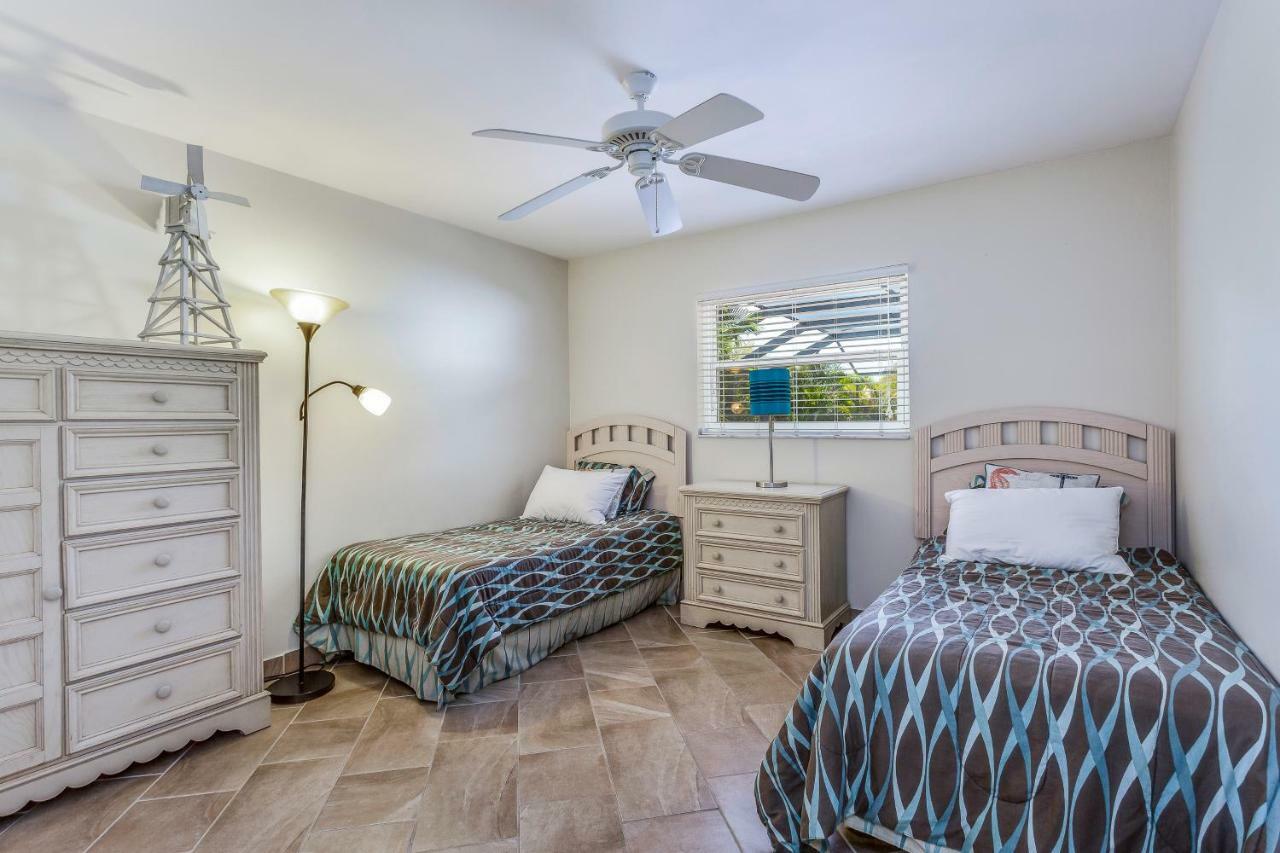 The Barefoot Bungalow *