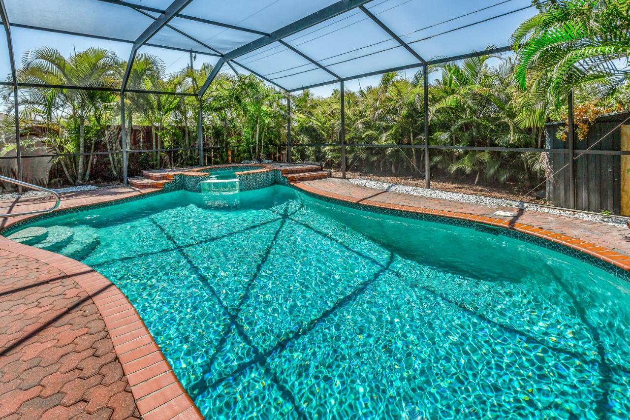 The Barefoot Bungalow * Naples