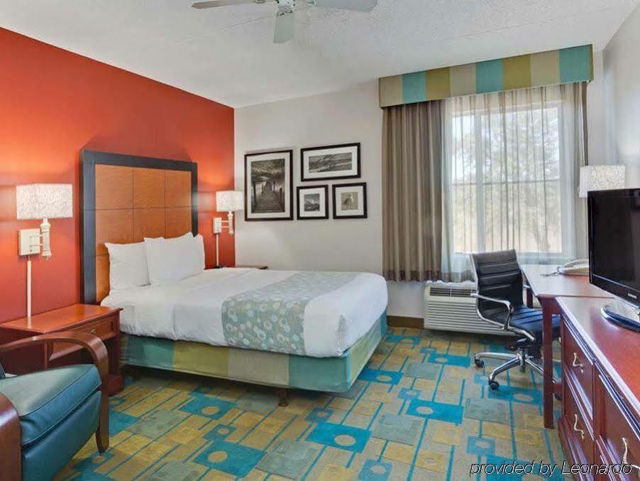 Hotel La Quinta By Wyndham Naples East 3*