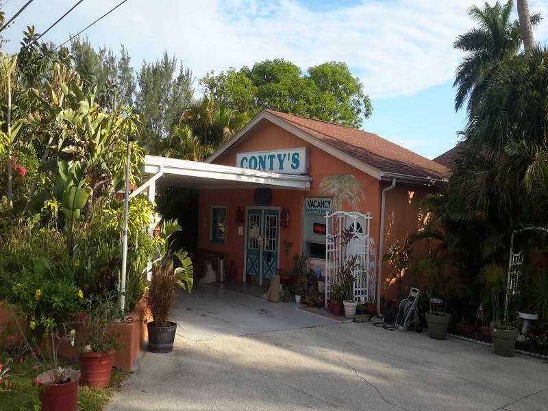 Contys Naples