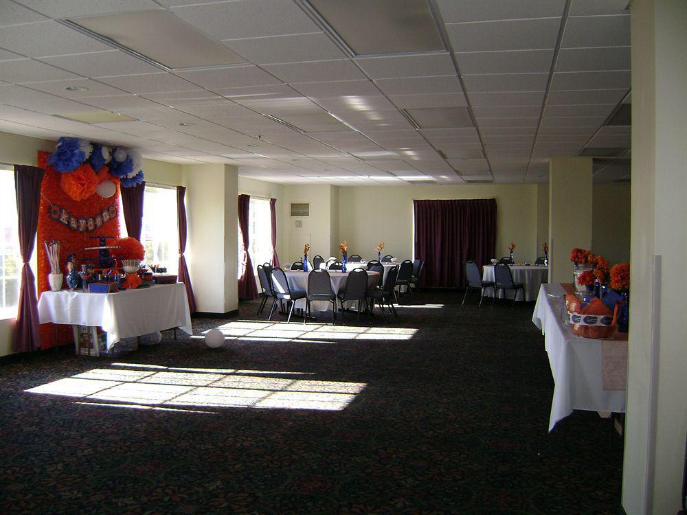 Western Naples Plaza Hotel 3*